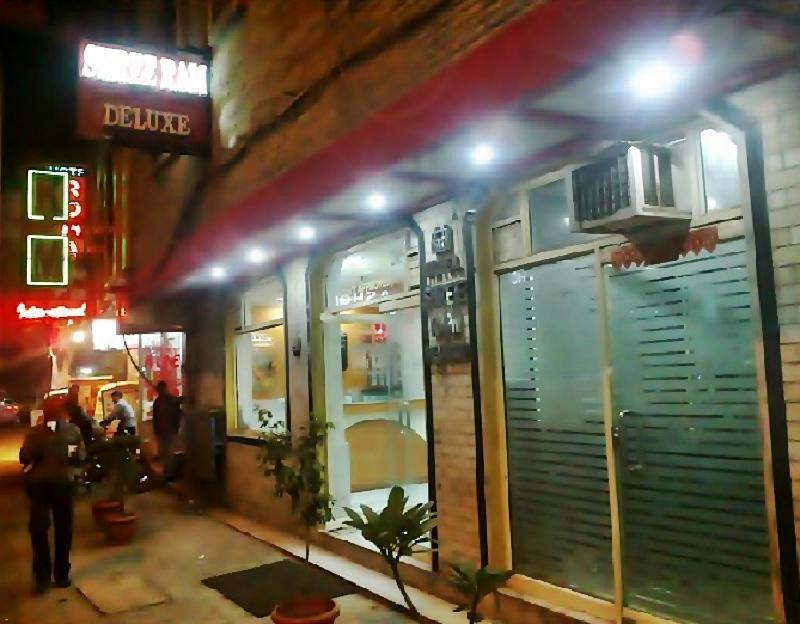 Hotel Shreeram Deluxe New Delhi Luaran gambar
