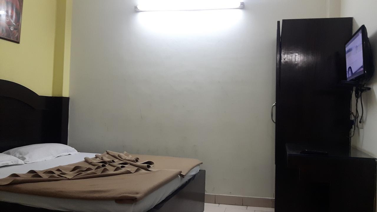 Hotel Shreeram Deluxe New Delhi Luaran gambar