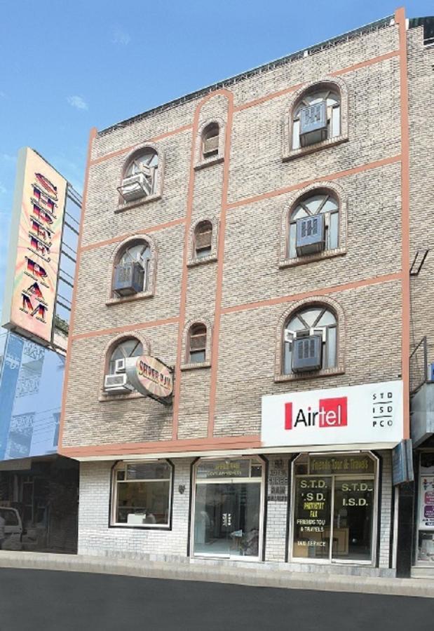 Hotel Shreeram Deluxe New Delhi Luaran gambar